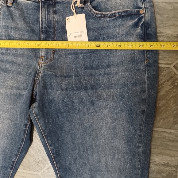 a.n.a Women's Blue Jeans Size 16W - Picture 8 of 10